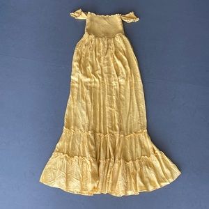 NWOT Fashion Nova off shoulder peasant dress Med